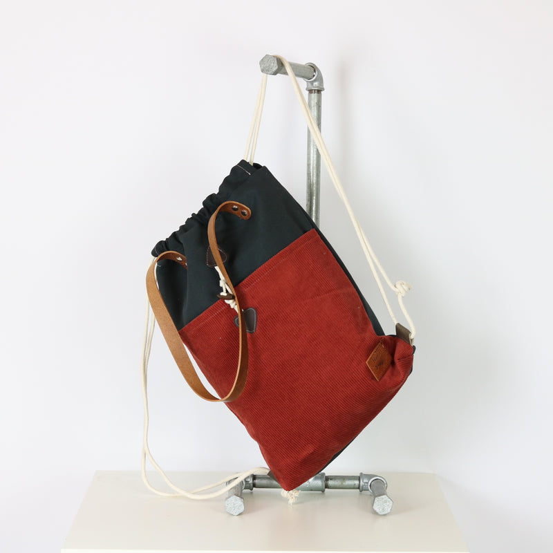 Handtaschen Rucksack "Edda" • Cord Rouge Rot • 2in1 Turnbeutel Shopper