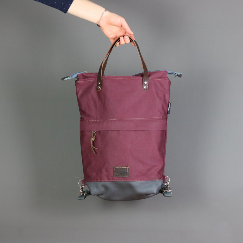 Rucksack Tasche "Leefke"  • Shopper mit Rucksack Funktion  • Weinrot Bio Baumwolle • 2in1 Convertible Tote Bag