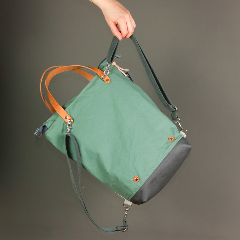 Rucksack Tasche "Joost"  • Shopper mit Rucksack Funktion • Mint • 2in1 Convertible Tote Bag