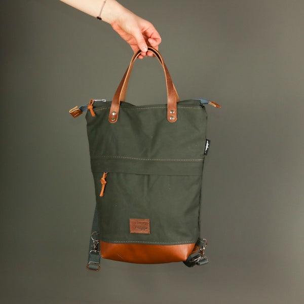 Rucksack Tasche "Fiete"  • Shopper mit Rucksack Funktion  • Khaki Grün 2in1 Convertible Tote Bag