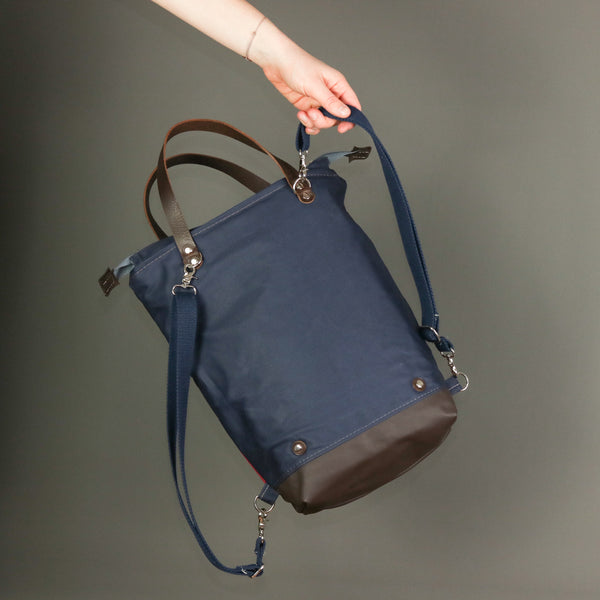 Rucksack Tasche "Ronja"  • Shopper mit Rucksack Funktion  • Bio Baumwolle Blau Rot 2in1 Convertible Tote Bag