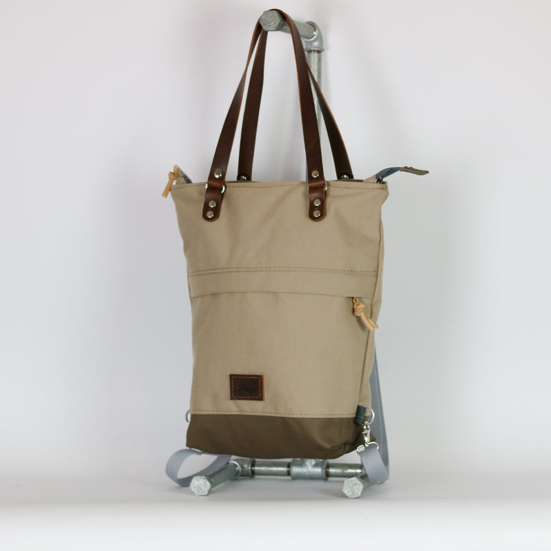 Rucksack Tasche "Mara"  • Shopper mit Rucksack Funktion  • Beige • 2in1 Convertible Tote Bag